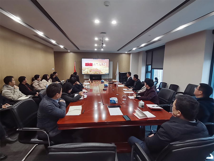 上好開(kāi)年第一課 筑牢廉潔第一關(guān)——居正本部及所屬公司認(rèn)真觀看專(zhuān)題片《反腐 為了人民》-云南能投居正產(chǎn)業(yè)投資有限公司